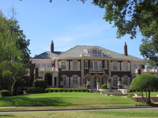 Swiss Avenue Historic District